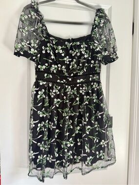 Lulu’s Women Black Floral Embroidered Mesh Mini Dress - BNWT